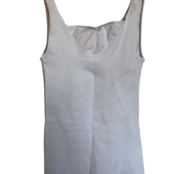 BLANQI Everyday Maternity Belly Support Tank Top Black White Set of 2 Lot Size M - Picture 13 of 16